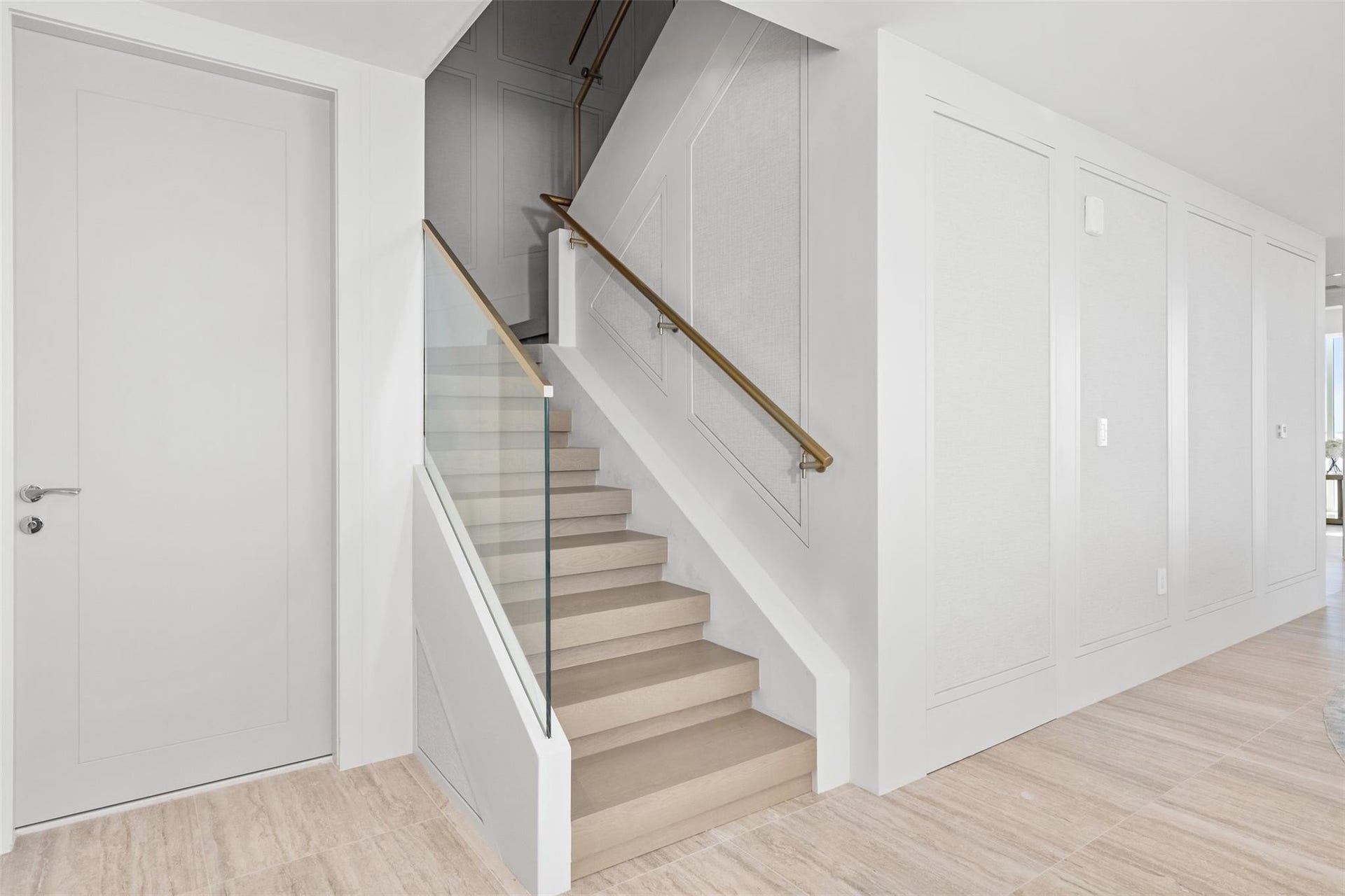 525 N Fort Lauderdale Beach Boulevard, #2201, Fort Lauderdale, FL 33304 Stairs to Expansive Private Roof Terrace