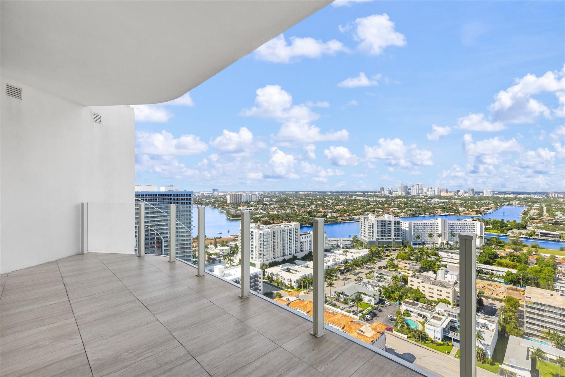 525 N Fort Lauderdale Beach Boulevard, #2201, Fort Lauderdale, FL 33304 Photo 37