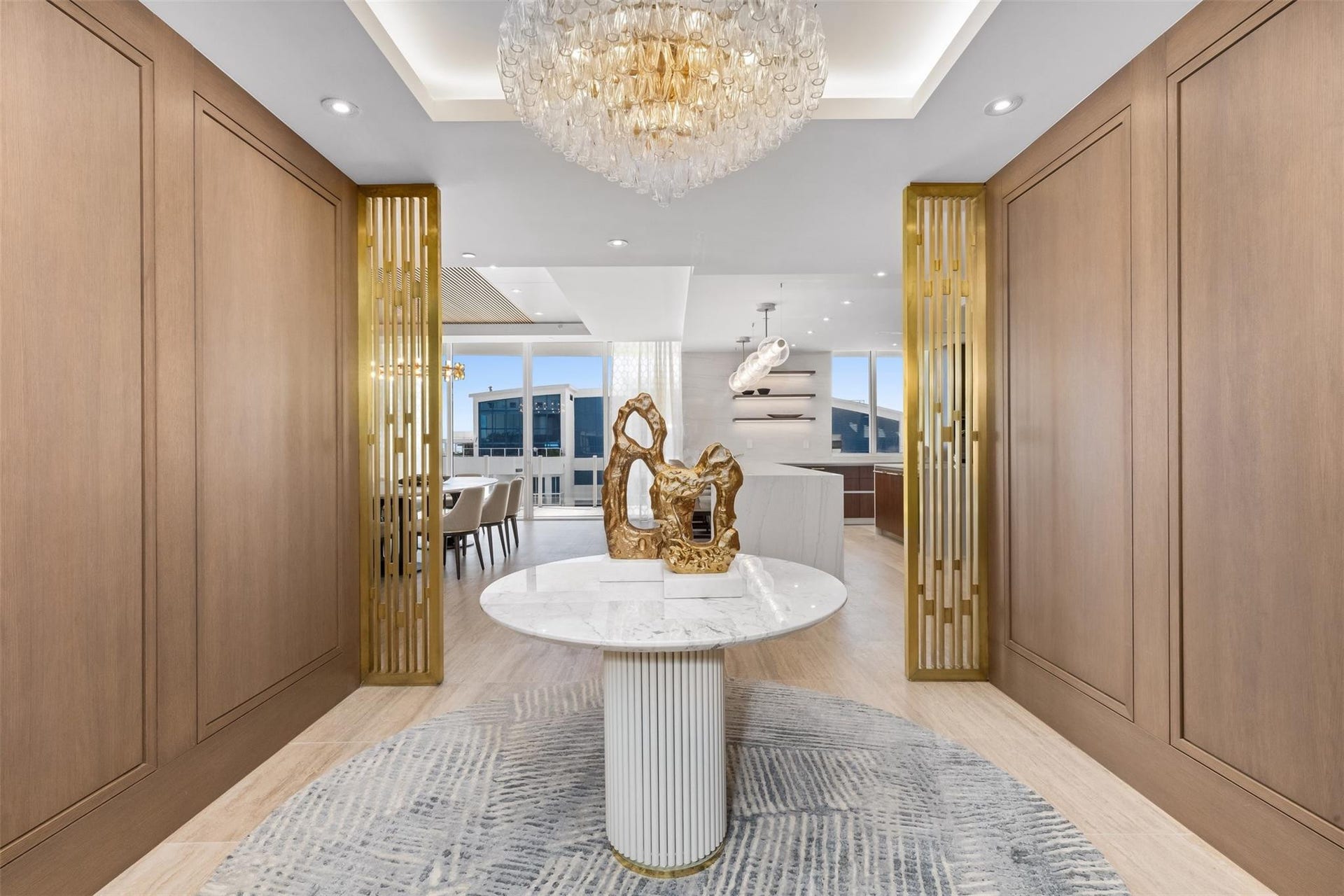525 N Fort Lauderdale Beach Boulevard, #2201, Fort Lauderdale, FL 33304 Foyer