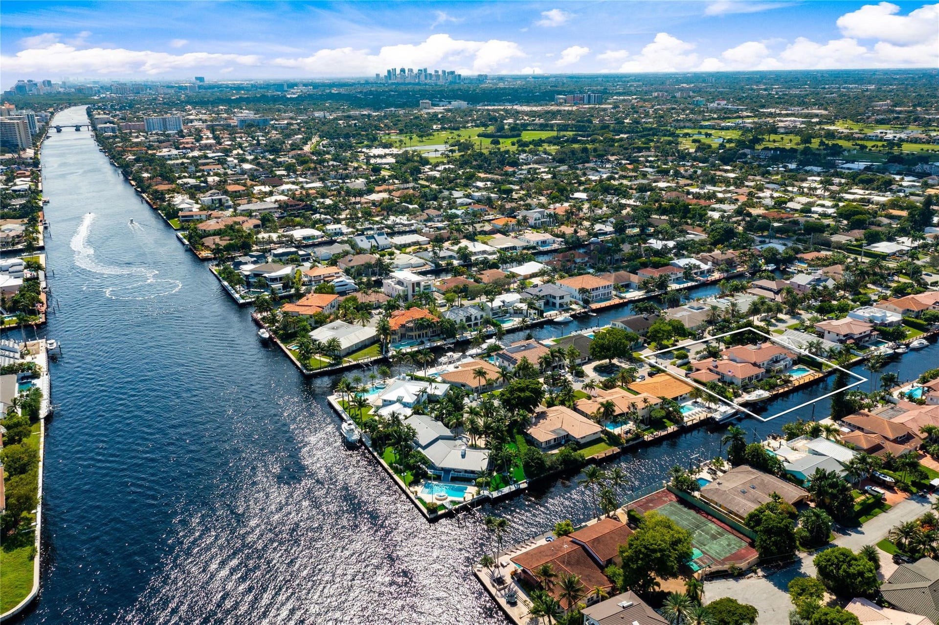 3061 NE 44th Street, Fort Lauderdale, FL 33308 3061 NE 44th Street, Fort Lauderdale, FL 33308