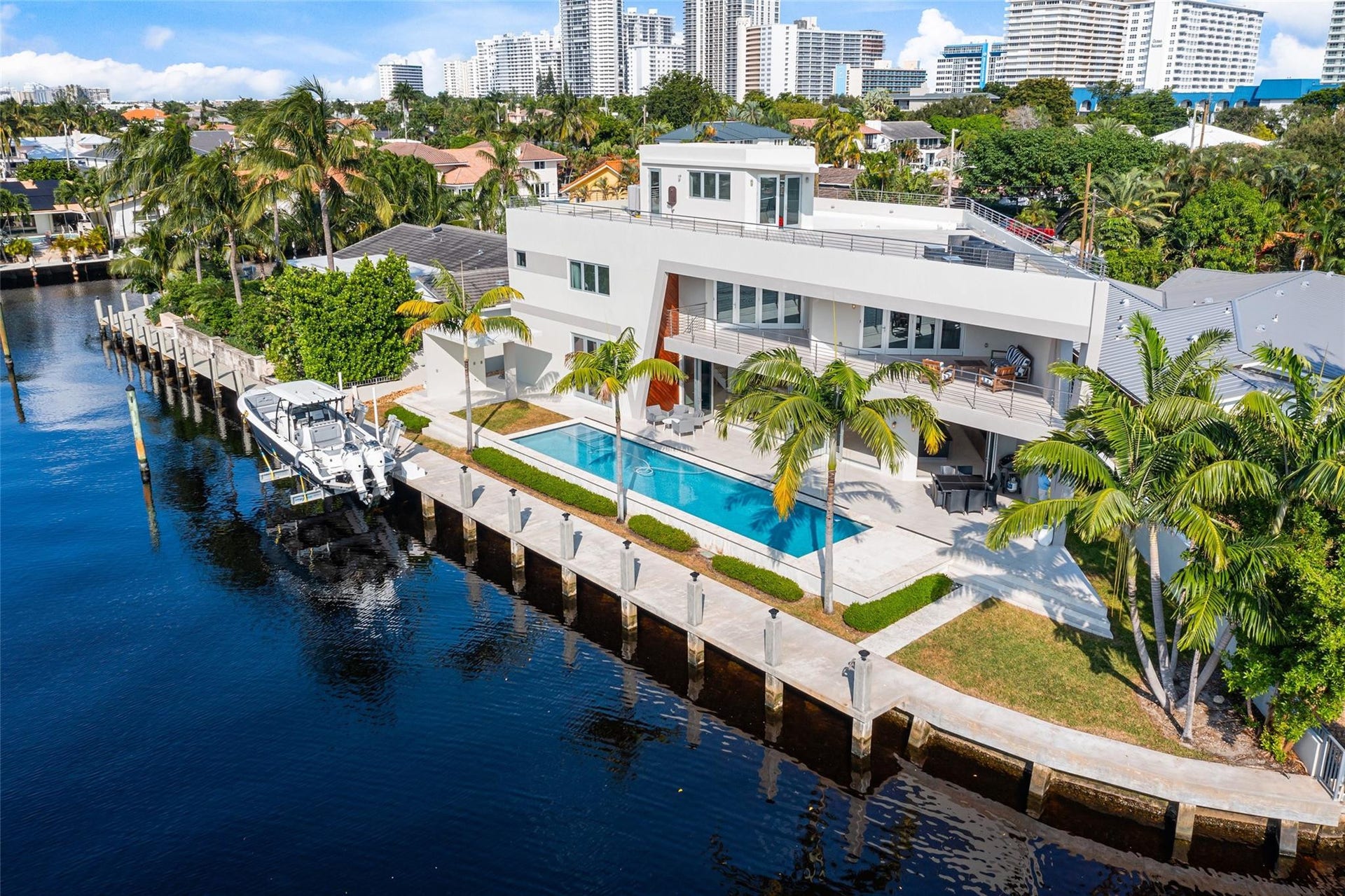 135 Ft Deepwater | 50 Ft Pool