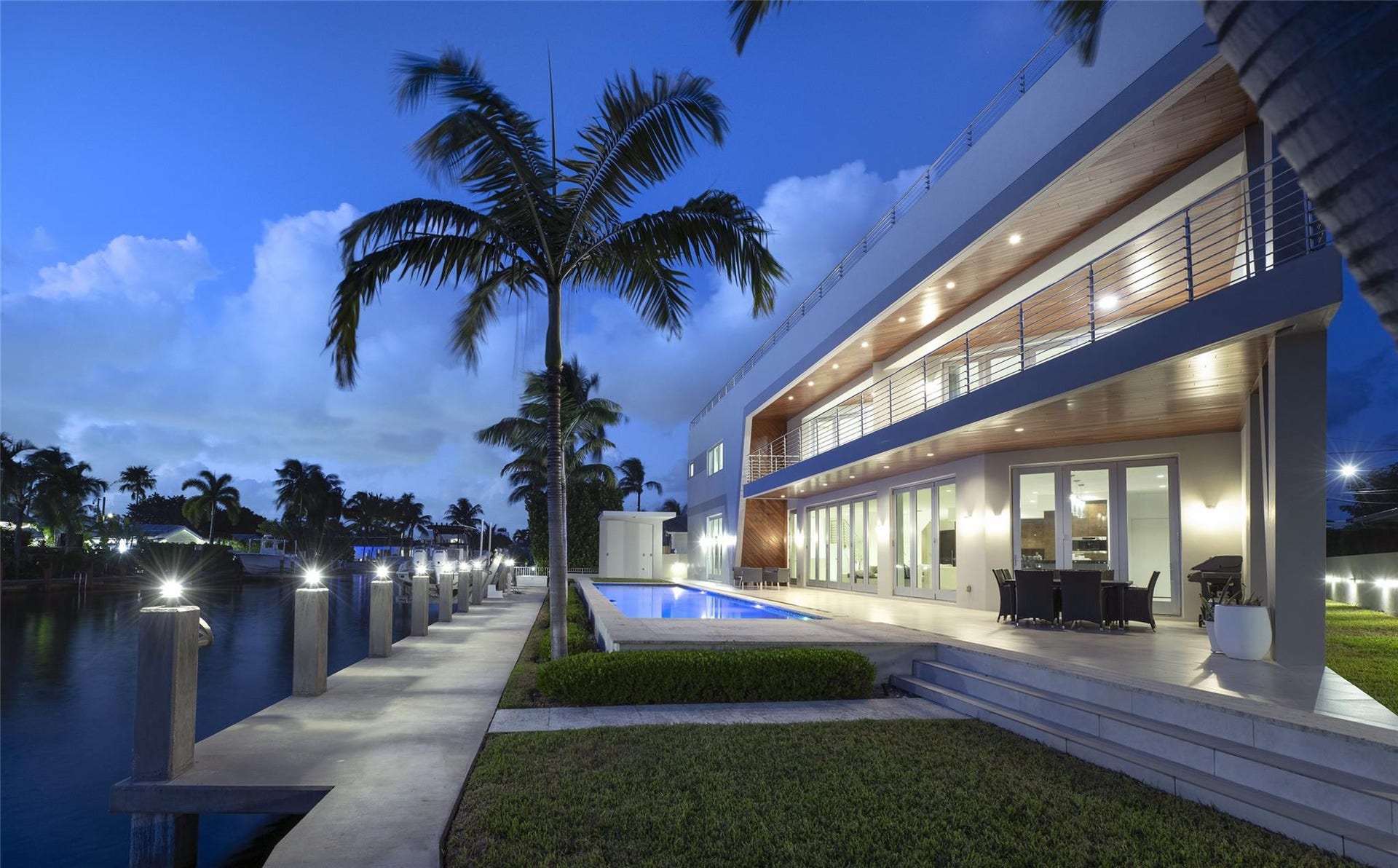 135 Ft Deepwater | 50 Ft Pool