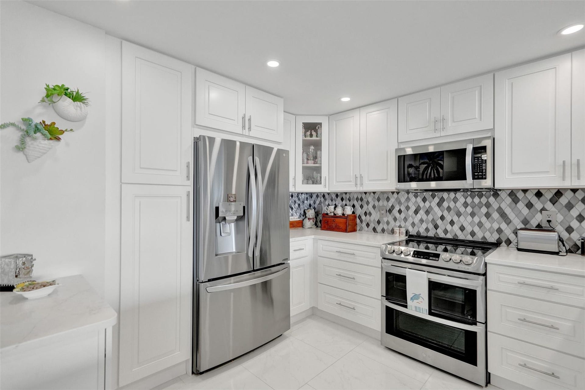 3900 Galt Ocean Drive, #2104, Fort Lauderdale, FL 33308 3900 Galt Ocean Drive, #2104, Fort Lauderdale, FL 33308