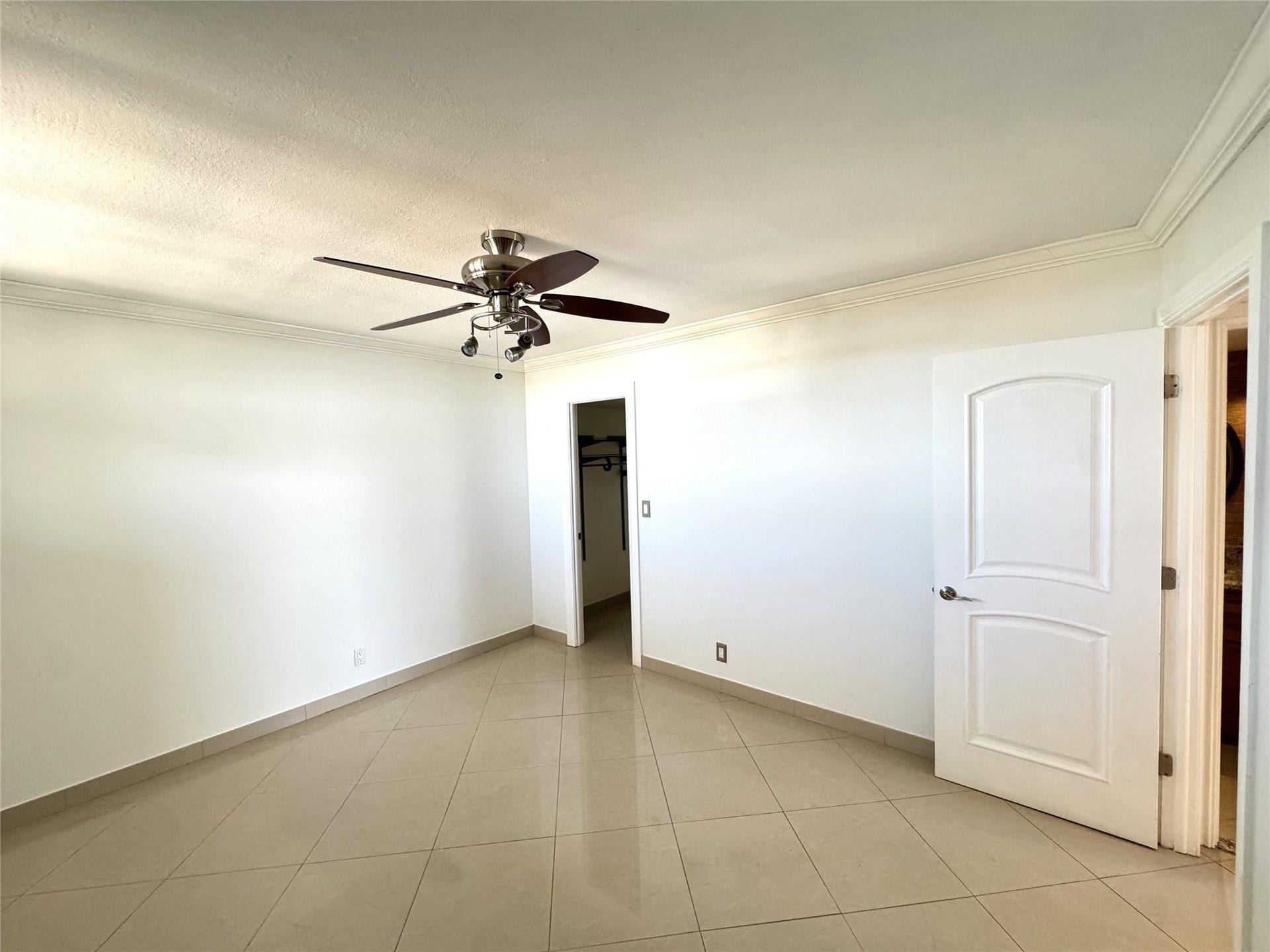 4800 Bayview Drive, #406, Fort Lauderdale, FL 33308 4800 Bayview Drive, #406, Fort Lauderdale, FL 33308