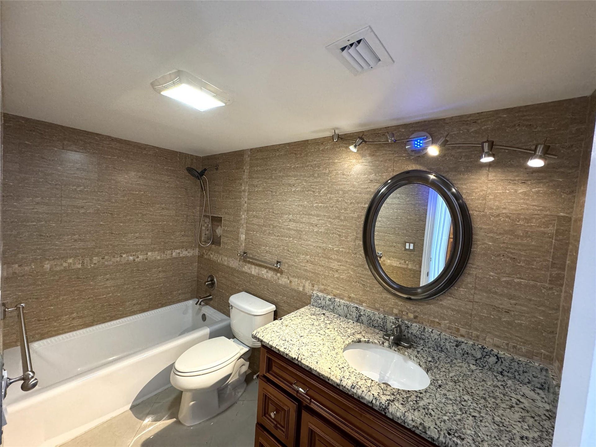 4800 Bayview Drive, #406, Fort Lauderdale, FL 33308 4800 Bayview Drive, #406, Fort Lauderdale, FL 33308