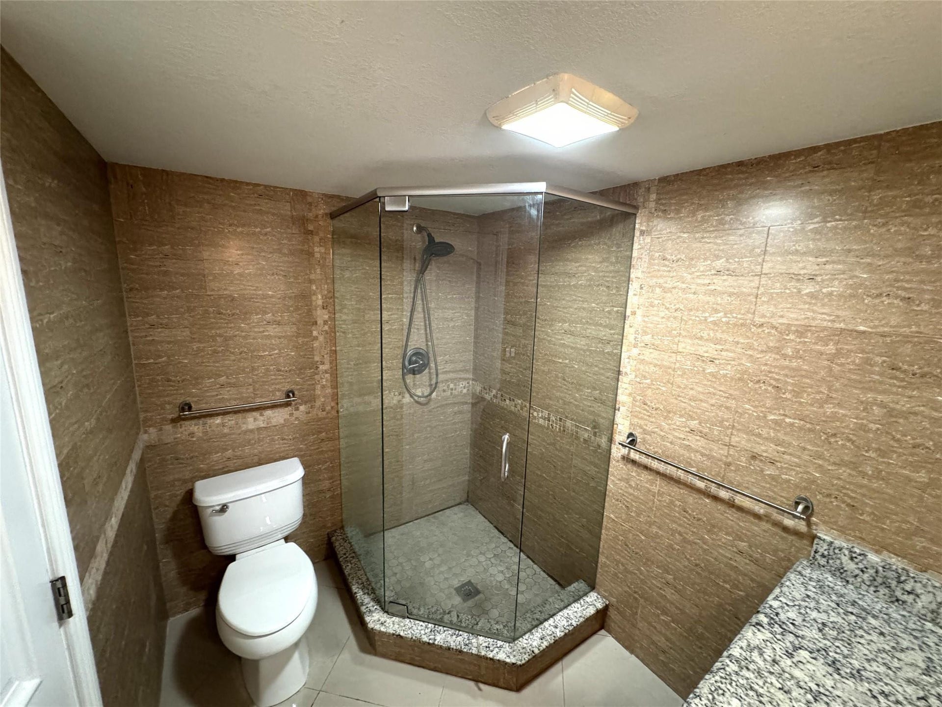 4800 Bayview Drive, #406, Fort Lauderdale, FL 33308 4800 Bayview Drive, #406, Fort Lauderdale, FL 33308