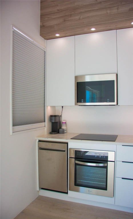 4250 Galt Ocean Drive, #1M, Fort Lauderdale, FL 33308 4250 Galt Ocean Drive, #1M, Fort Lauderdale, FL 33308