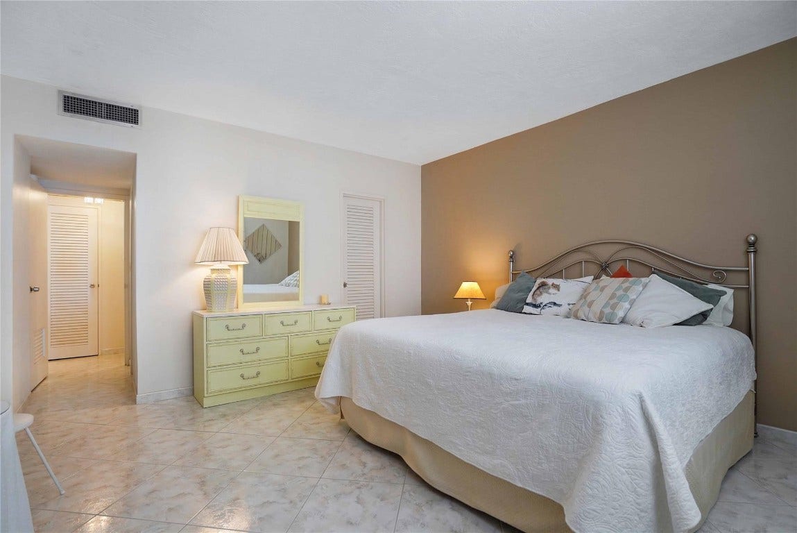 4250 Galt Ocean Drive, #14T, Fort Lauderdale, FL 33308 4250 Galt Ocean Drive, #14T, Fort Lauderdale, FL 33308