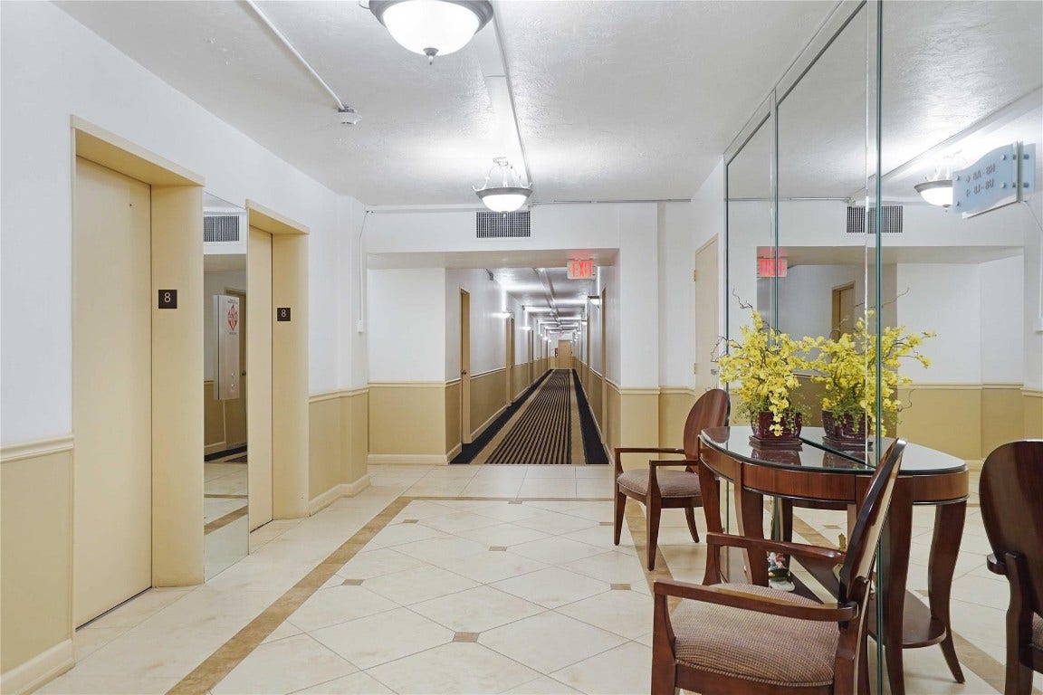 4250 Galt Ocean Drive, #8B, Fort Lauderdale, FL 33308