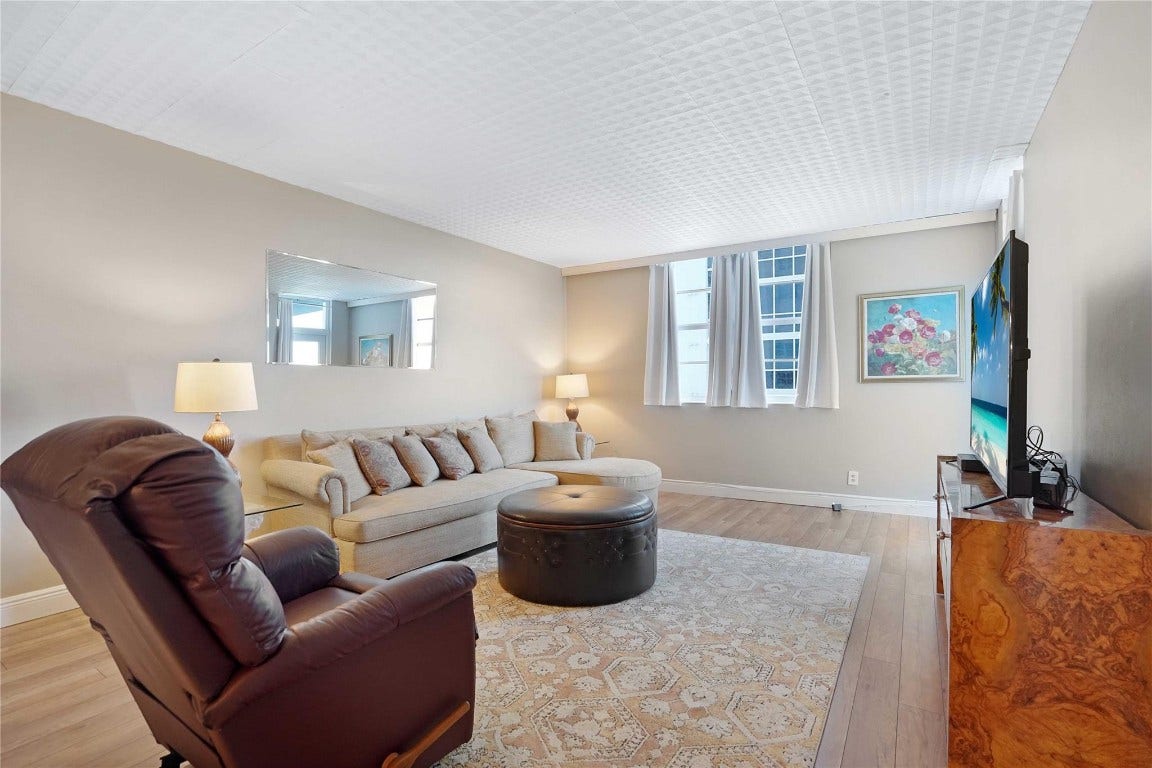 4250 Galt Ocean Drive, #8B, Fort Lauderdale, FL 33308