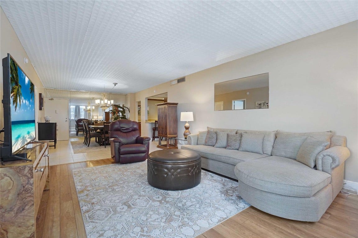 4250 Galt Ocean Drive, #8B, Fort Lauderdale, FL 33308