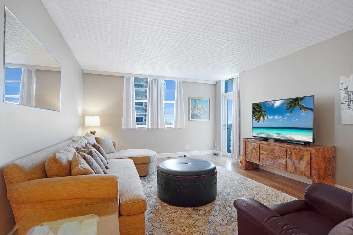 4250 Galt Ocean Drive, #8B, Fort Lauderdale, FL 33308