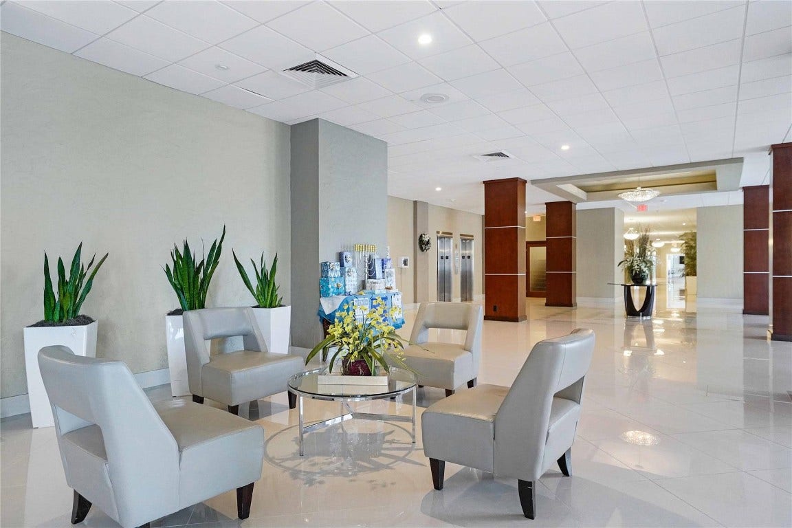 4250 Galt Ocean Drive, #8B, Fort Lauderdale, FL 33308