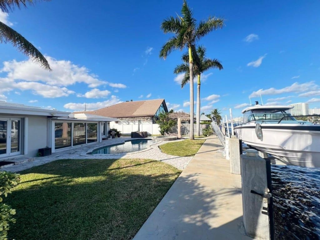 412 SE 28th Avenue, Pompano Beach, FL 33062 412 SE 28th Avenue, Pompano Beach, FL 33062