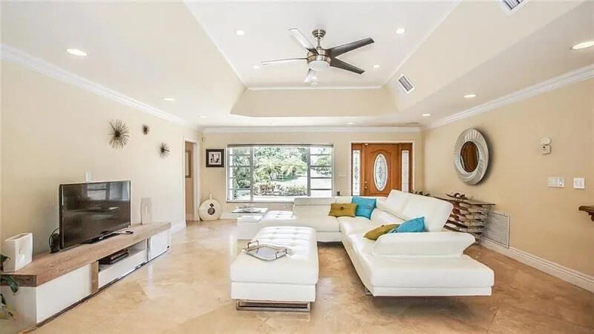 412 SE 28th Avenue, Pompano Beach, FL 33062 412 SE 28th Avenue, Pompano Beach, FL 33062