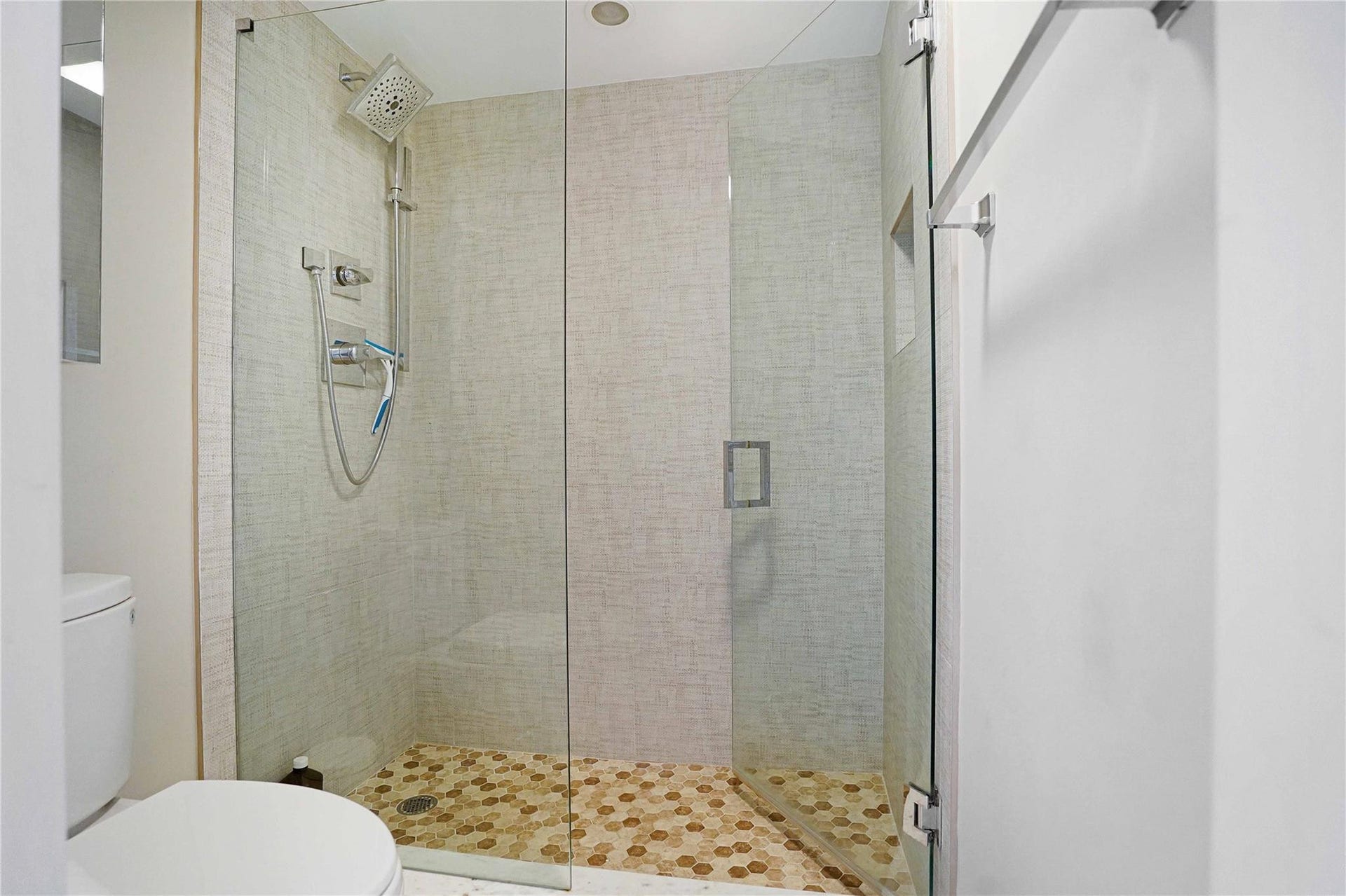 299 N Riverside Drive, #607, Pompano Beach, FL 33062 Photo 11