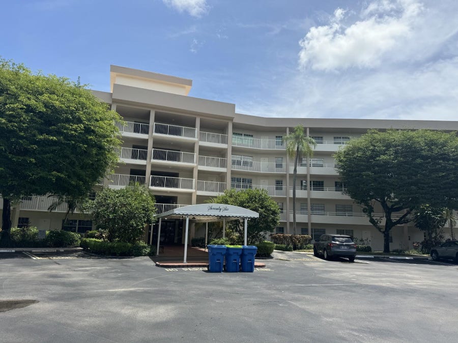 Property photo for 3900 Oaks Clubhouse Drive, #108, Pompano Beach, FL