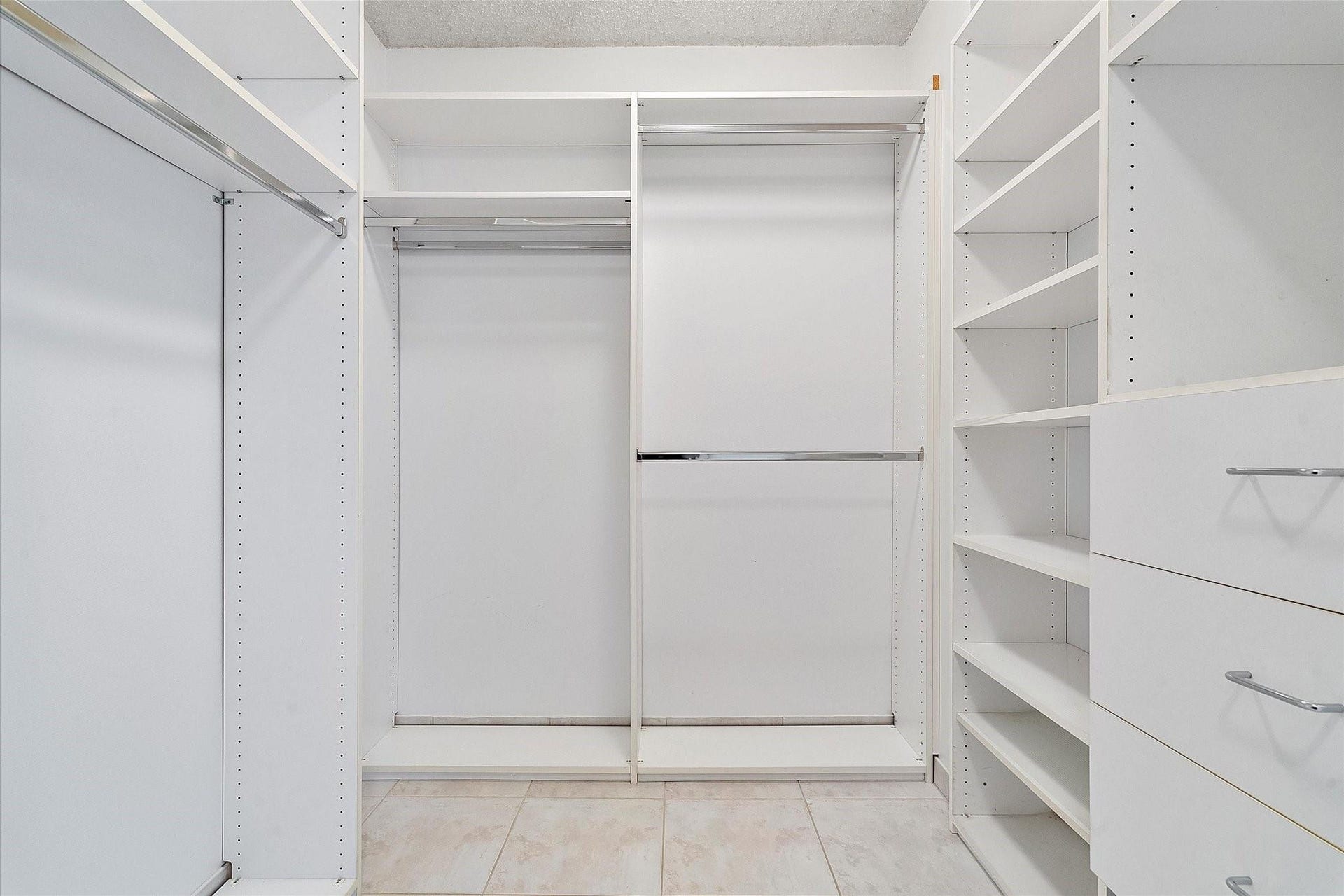 HUGE WALK-IN CLOSET IN MASTER BEDROOM