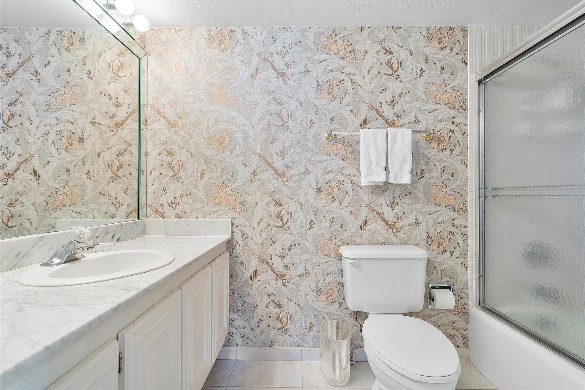 GUEST BATHROOM