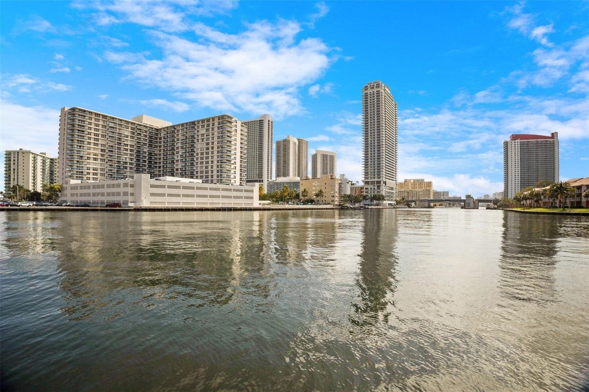 200 Leslie Drive, #915, Hallandale Beach, FL 33009