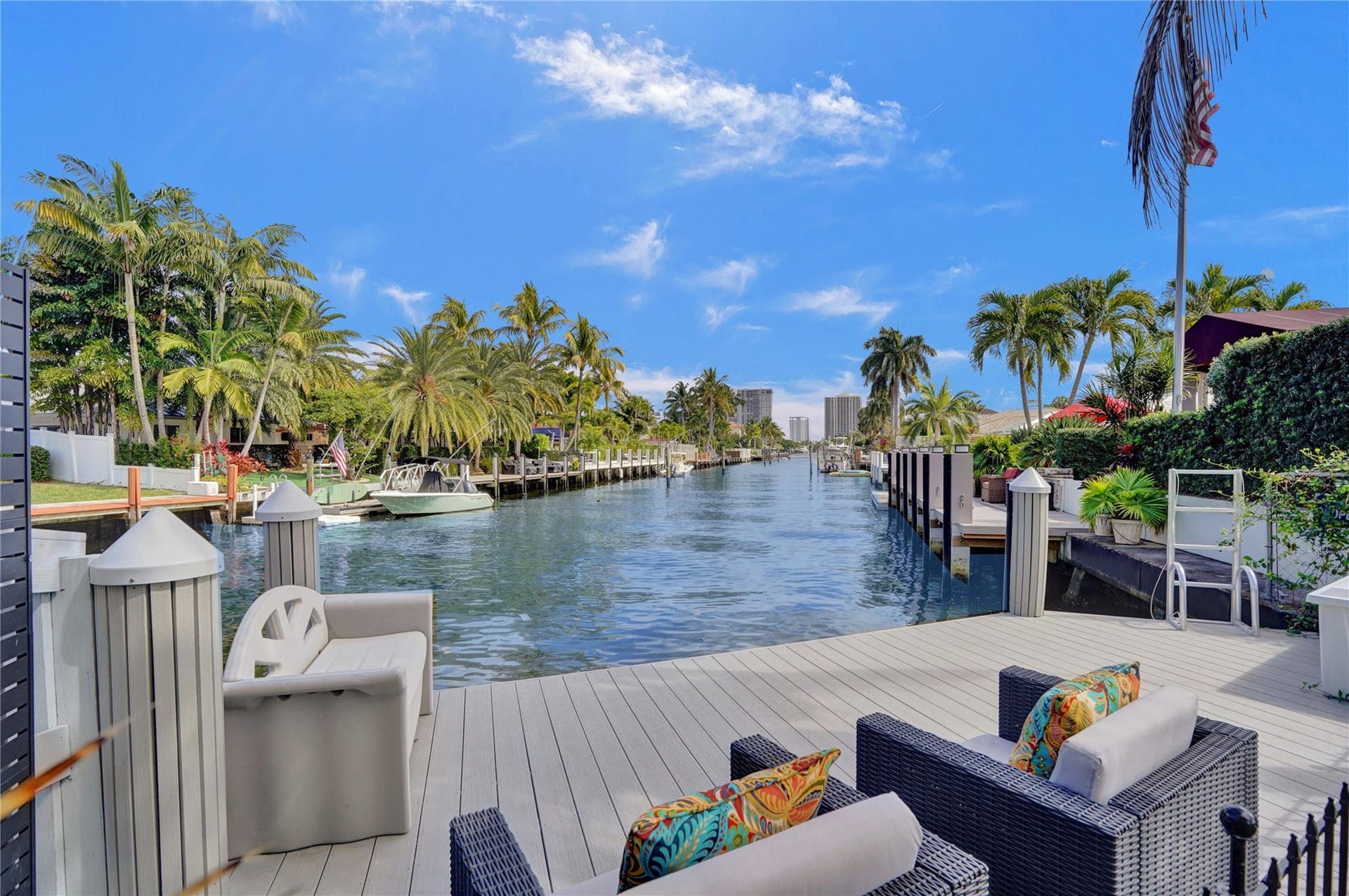 4030 Bayview Drive, Fort Lauderdale, FL 33308