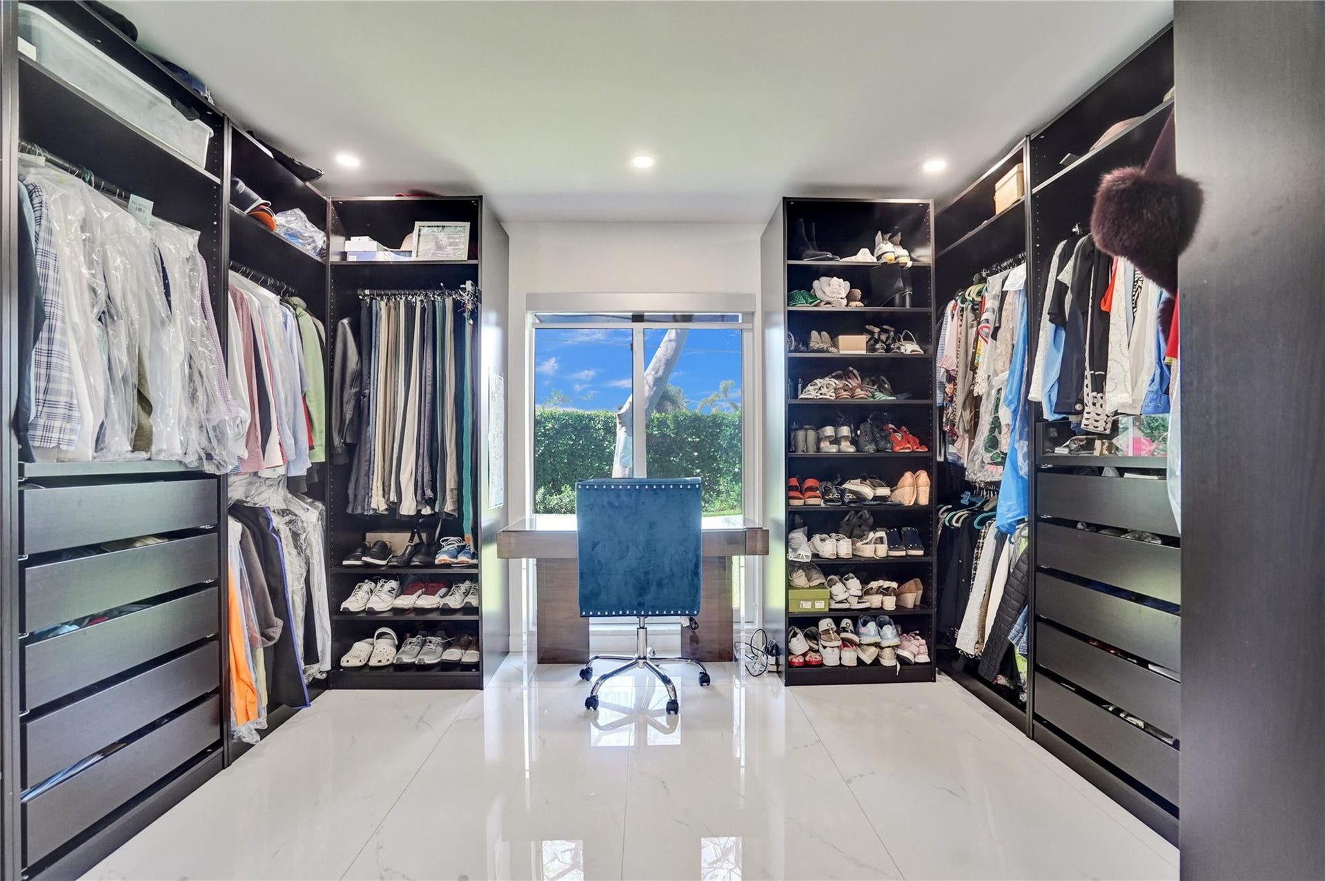 4030 Bayview Drive, Fort Lauderdale, FL 33308