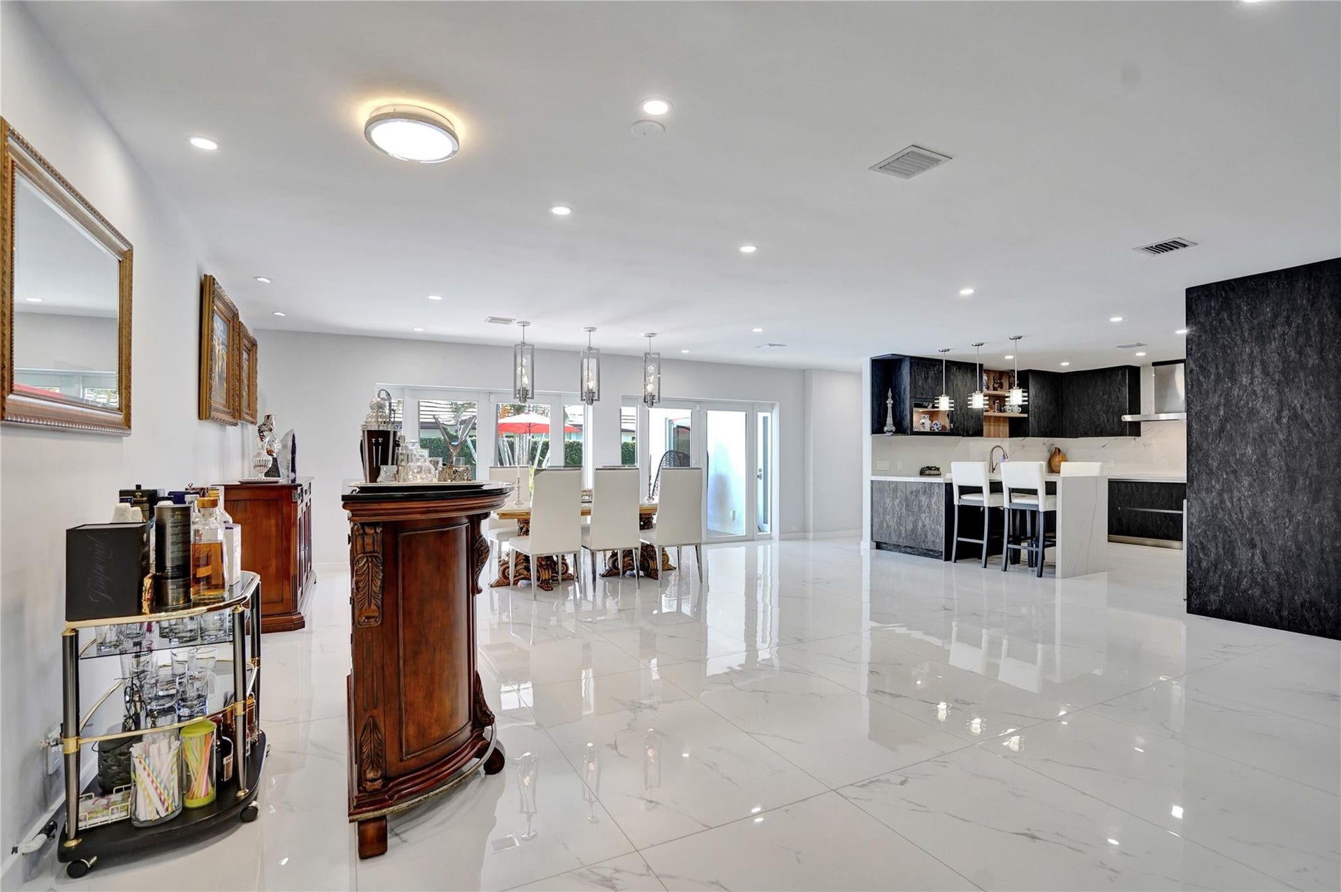 4030 Bayview Drive, Fort Lauderdale, FL 33308