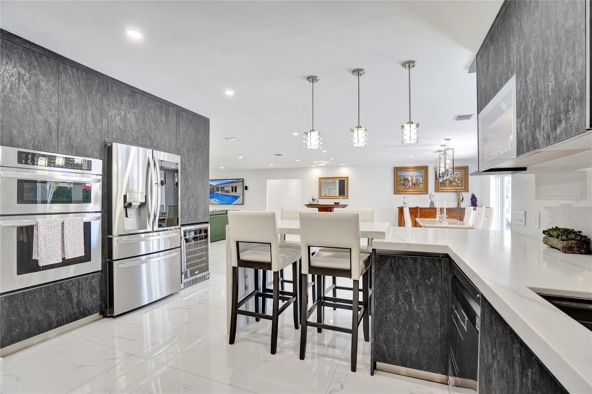 4030 Bayview Drive, Fort Lauderdale, FL 33308