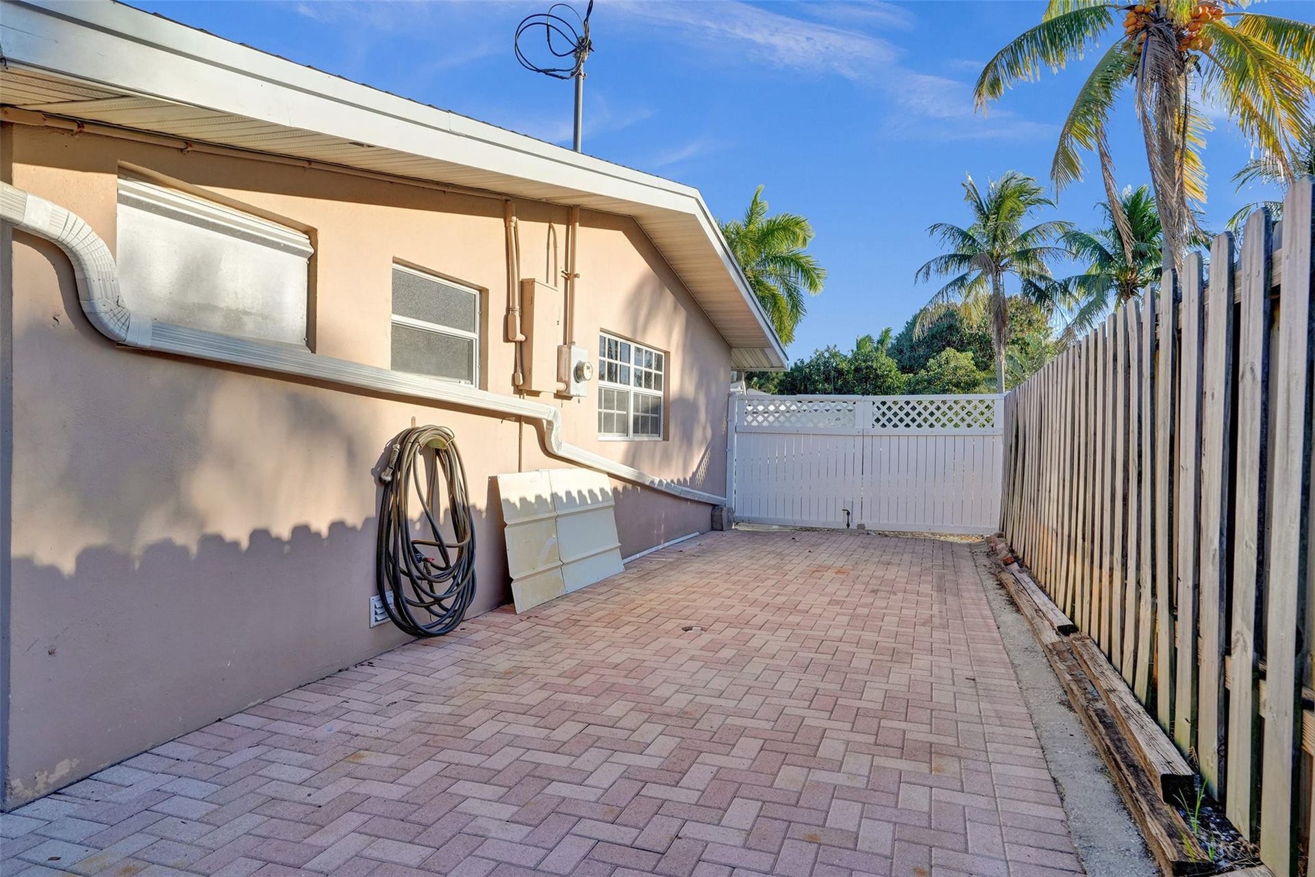 2585 SE 3rd Street, Pompano Beach, FL 33062 Photo 39