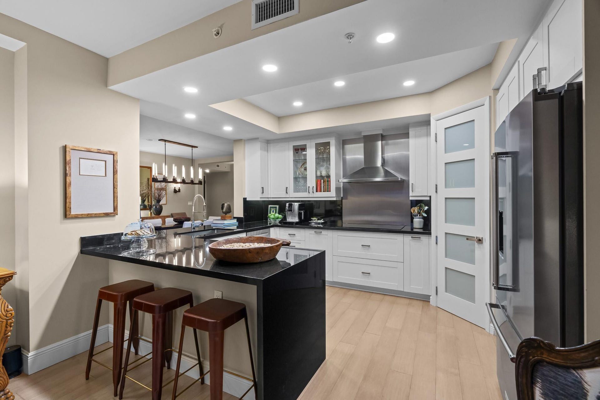 2501 N Ocean Boulevard, #652, Fort Lauderdale, FL 33305 Updated kitchen