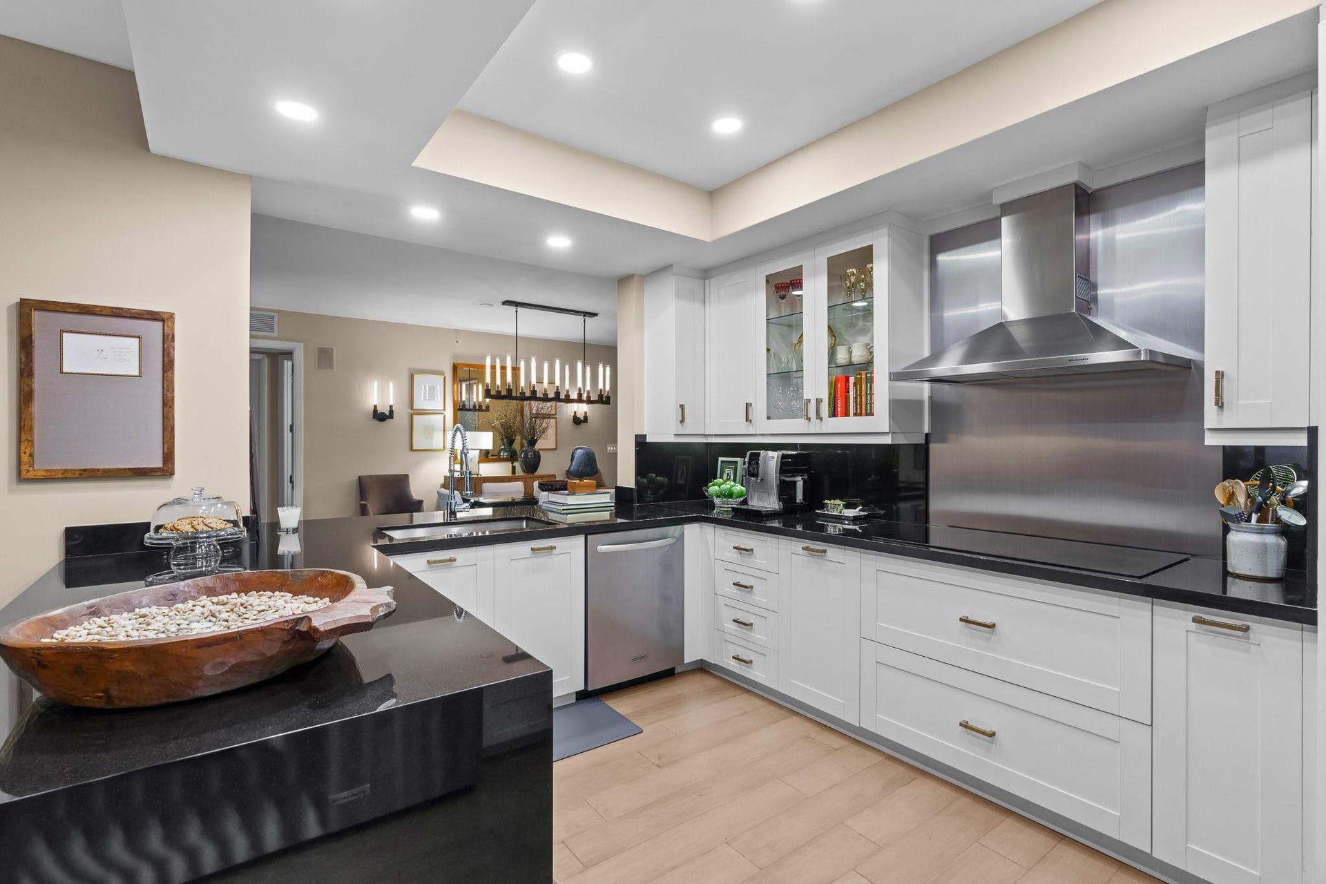 2501 N Ocean Boulevard, #652, Fort Lauderdale, FL 33305 Kitchen
