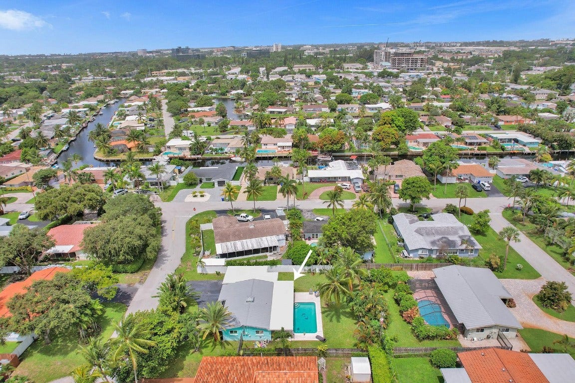 251 SW 18th Street, Pompano Beach, FL 33060 251 SW 18th Street, Pompano Beach, FL 33060