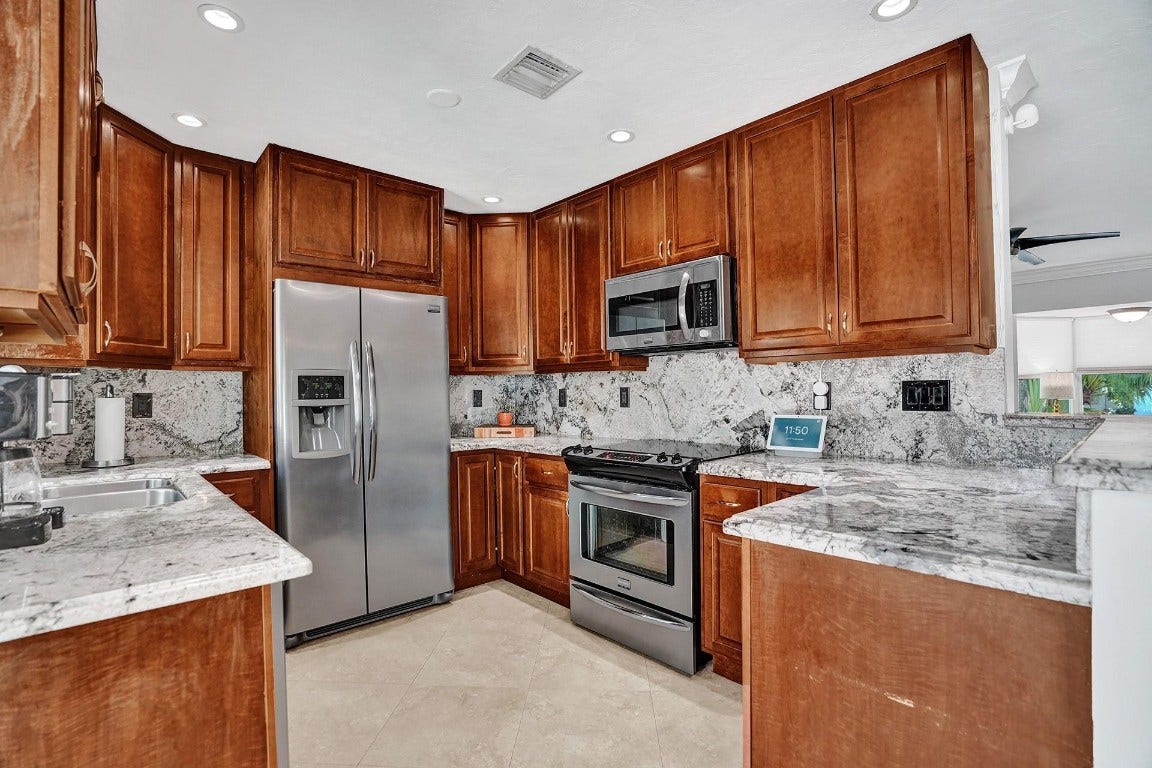 251 SW 18th Street, Pompano Beach, FL 33060 251 SW 18th Street, Pompano Beach, FL 33060