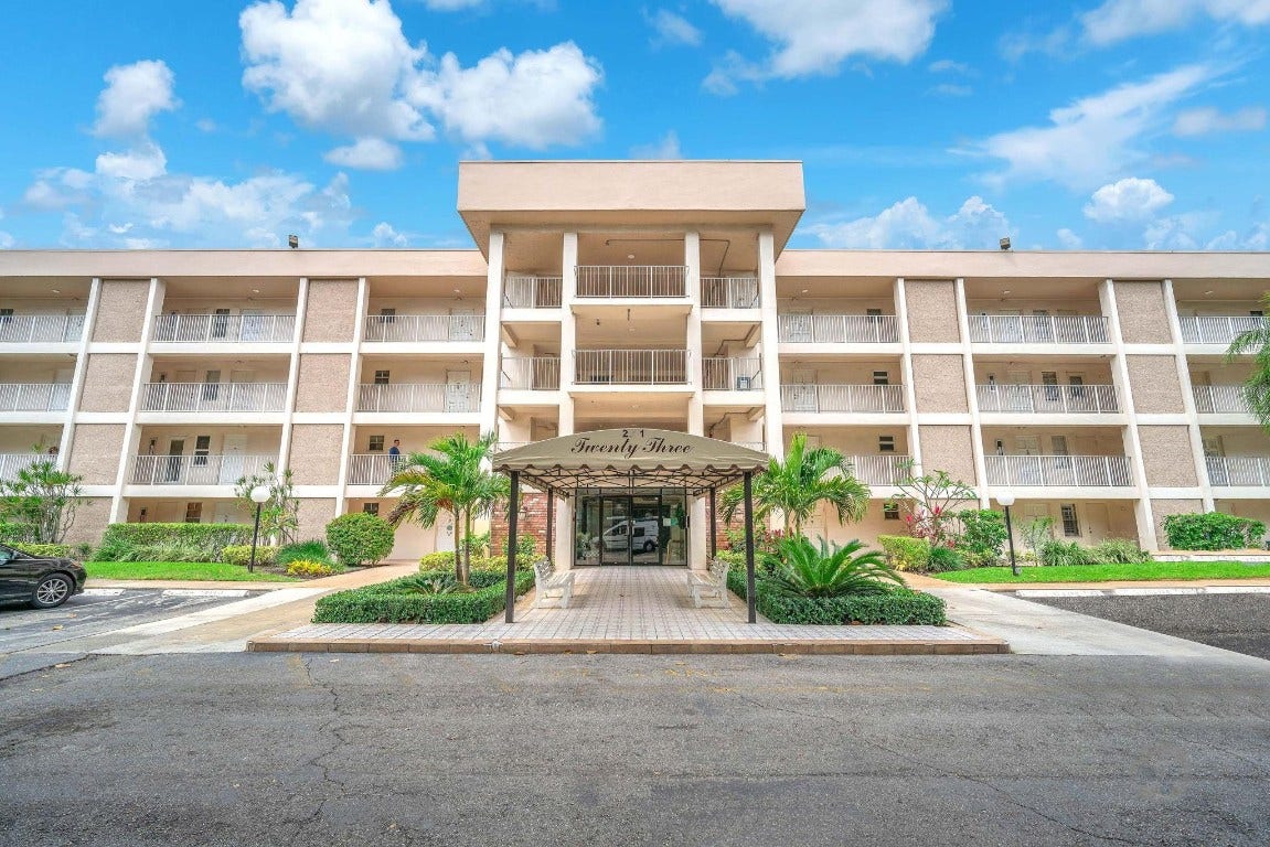 2601 S Course Drive, #408, Pompano Beach, FL 33069 2601 S Course Drive, #408, Pompano Beach, FL 33069