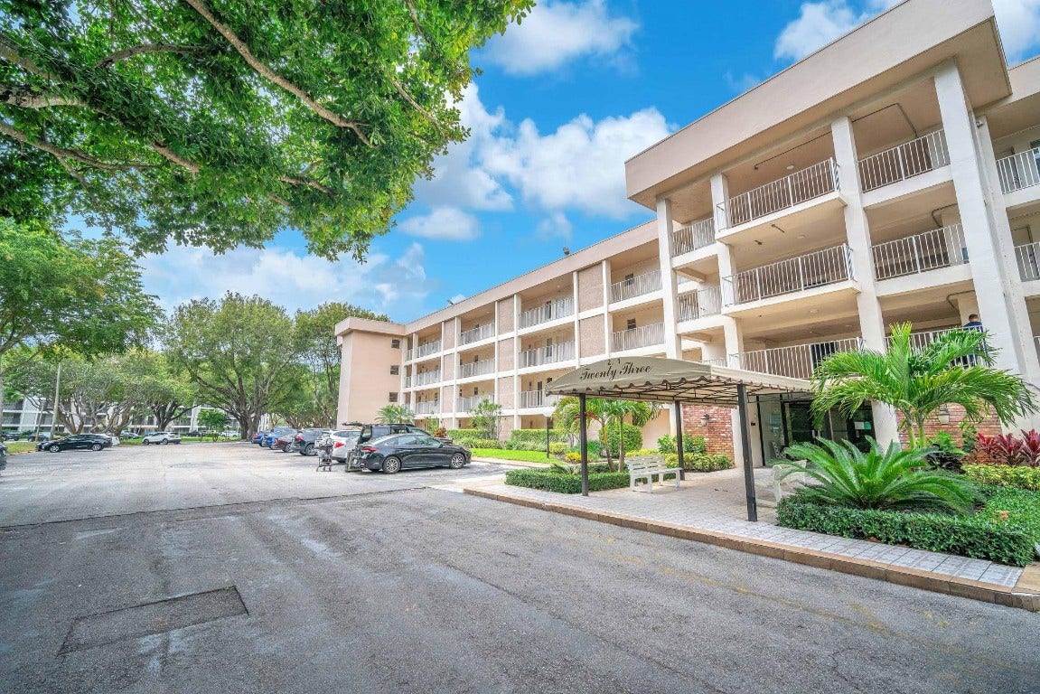 2601 S Course Drive, #408, Pompano Beach, FL 33069 2601 S Course Drive, #408, Pompano Beach, FL 33069