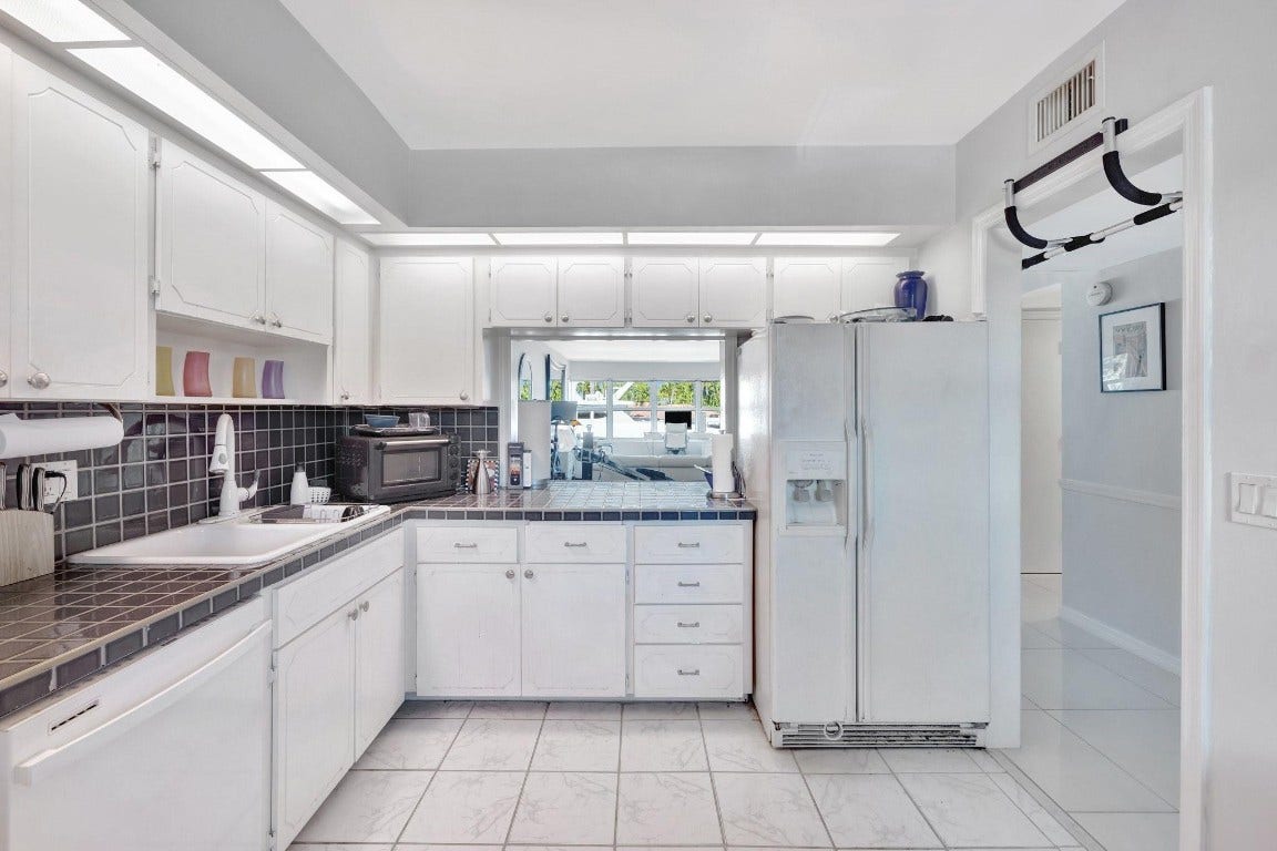 3111 NE 51st Street, #205, Fort Lauderdale, FL 33308 3111 NE 51st Street, #205, Fort Lauderdale, FL 33308