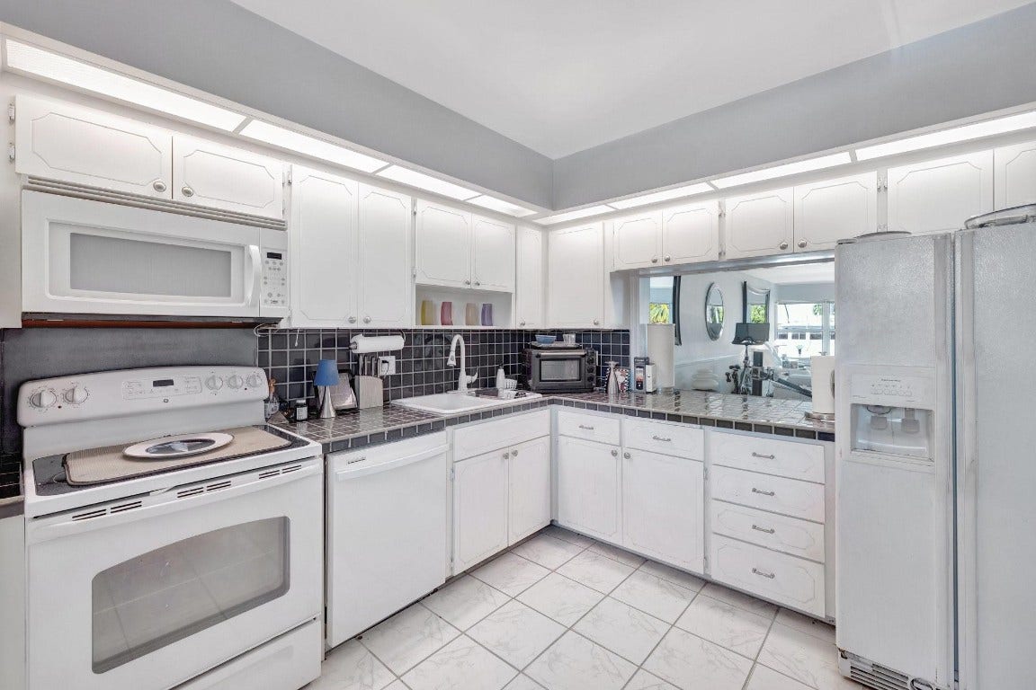 3111 NE 51st Street, #205, Fort Lauderdale, FL 33308 3111 NE 51st Street, #205, Fort Lauderdale, FL 33308