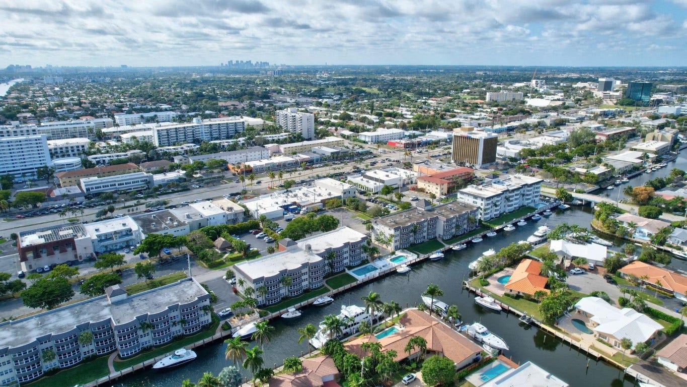 3111 NE 51st Street, #205, Fort Lauderdale, FL 33308 3111 NE 51st Street, #205, Fort Lauderdale, FL 33308