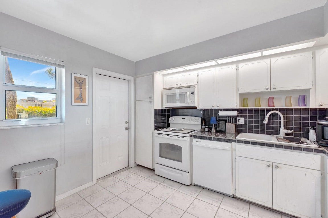3111 NE 51st Street, #205, Fort Lauderdale, FL 33308 3111 NE 51st Street, #205, Fort Lauderdale, FL 33308