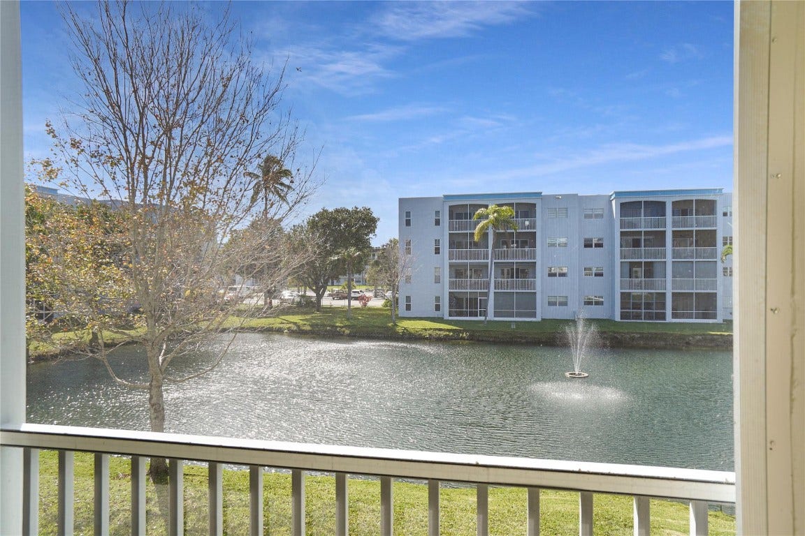 604 NE 2nd Street, #220, Dania Beach, FL 33004 604 NE 2nd Street, #220, Dania Beach, FL 33004