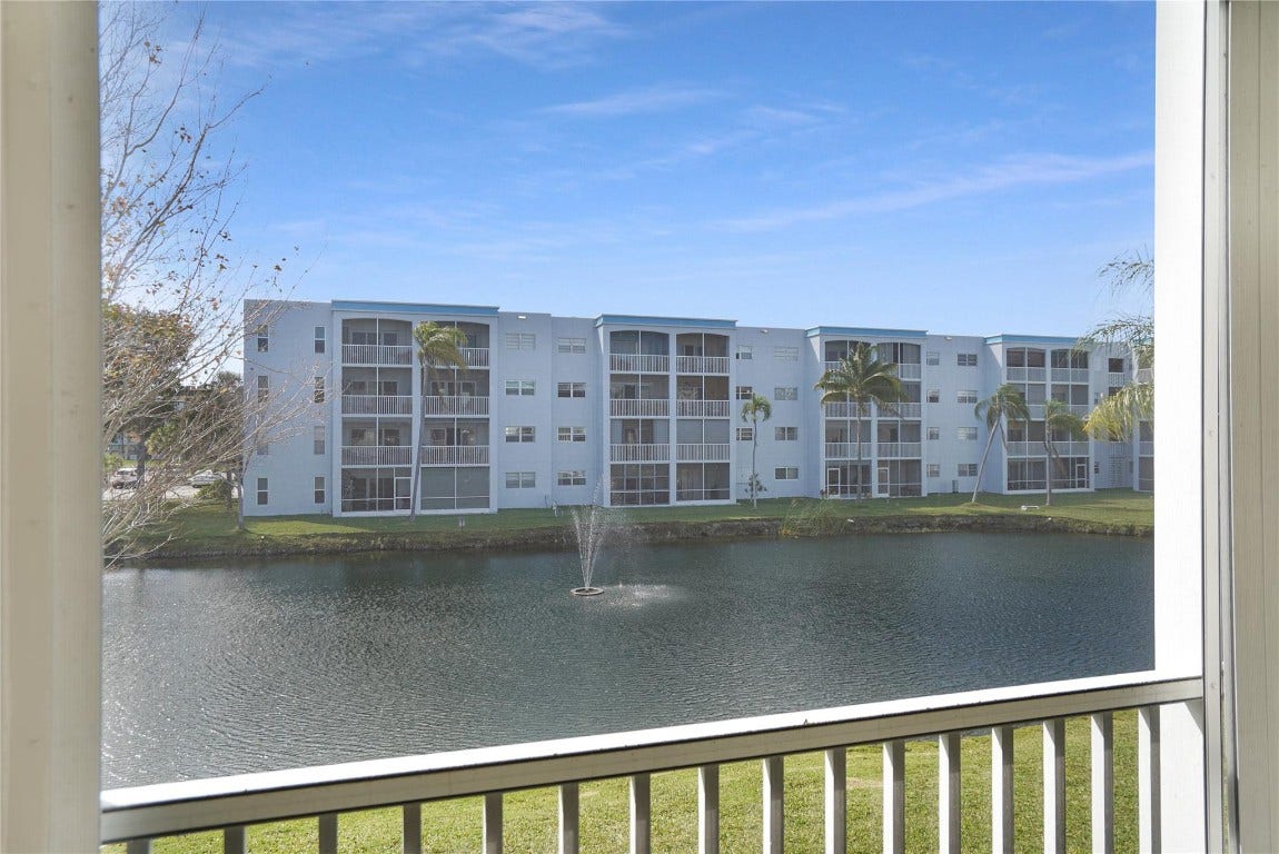 604 NE 2nd Street, #220, Dania Beach, FL 33004 604 NE 2nd Street, #220, Dania Beach, FL 33004