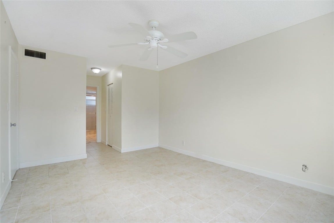 604 NE 2nd Street, #220, Dania Beach, FL 33004 604 NE 2nd Street, #220, Dania Beach, FL 33004