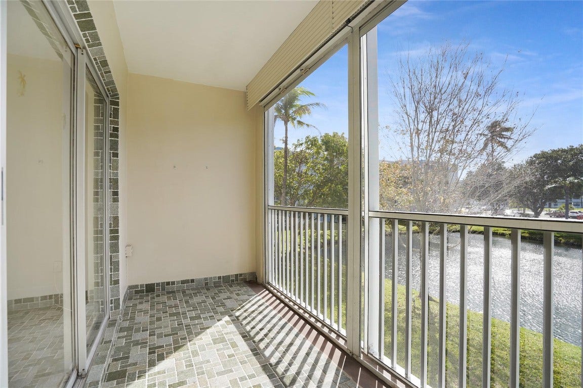 604 NE 2nd Street, #220, Dania Beach, FL 33004 604 NE 2nd Street, #220, Dania Beach, FL 33004