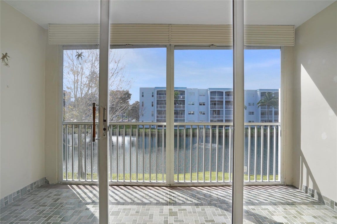 604 NE 2nd Street, #220, Dania Beach, FL 33004 604 NE 2nd Street, #220, Dania Beach, FL 33004