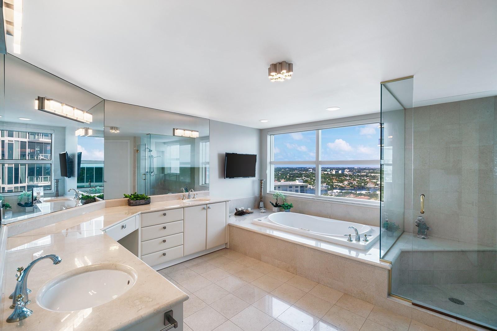 2110 N Ocean Boulevard, #22B, Fort Lauderdale, Fort Lauderdale, FL 33305