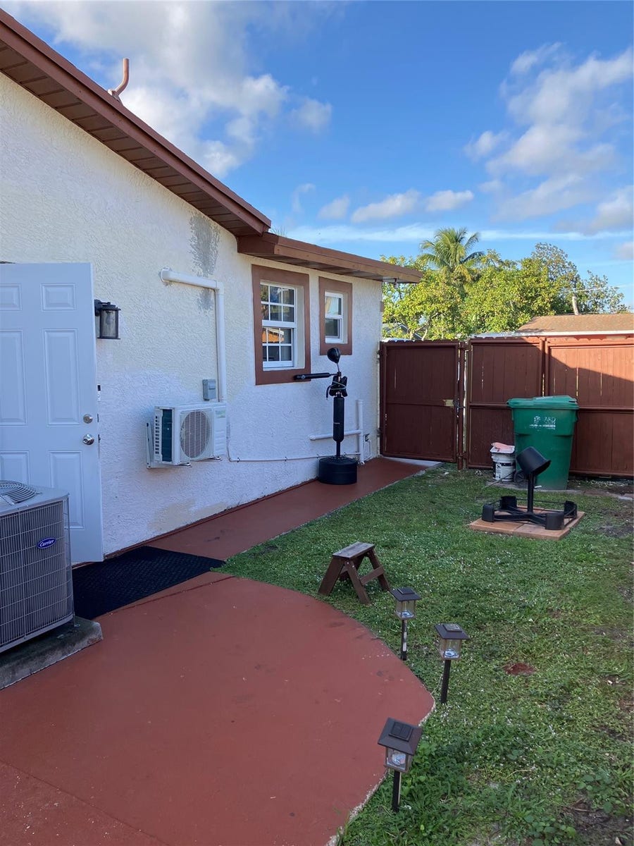 Property photo for 4232 SW 20th, Fort Lauderdale, FL