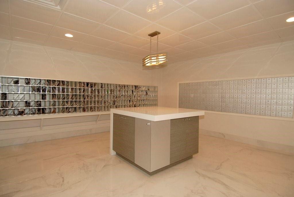 3850 Galt Ocean Drive, #1204, Fort Lauderdale, FL 33308 Mail room
