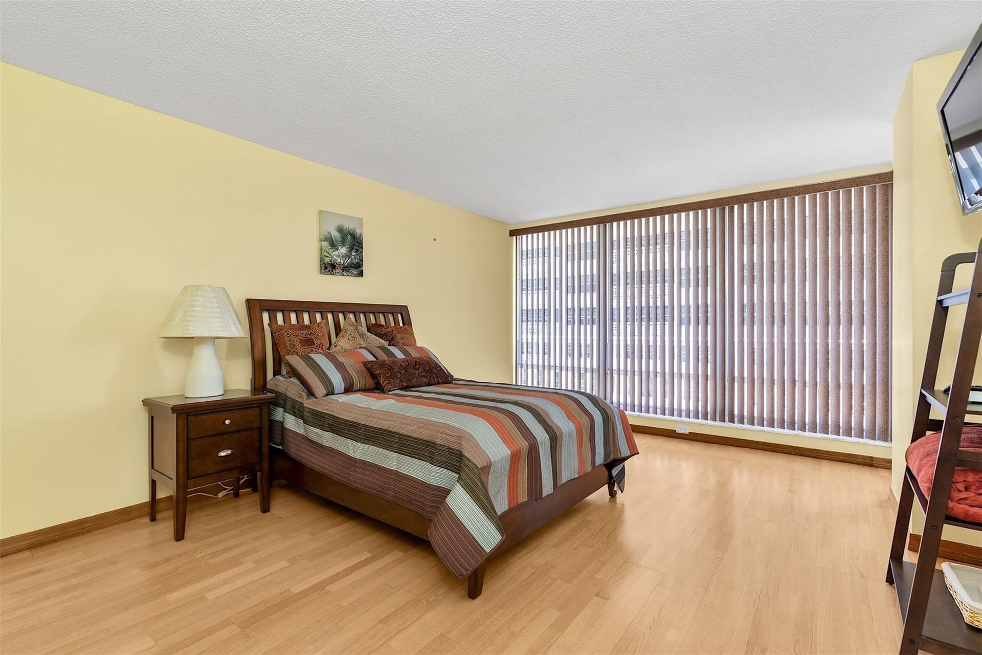 4020 Galt Ocean Drive, #802, Fort Lauderdale, FL 33308 Guest Walk in Closet