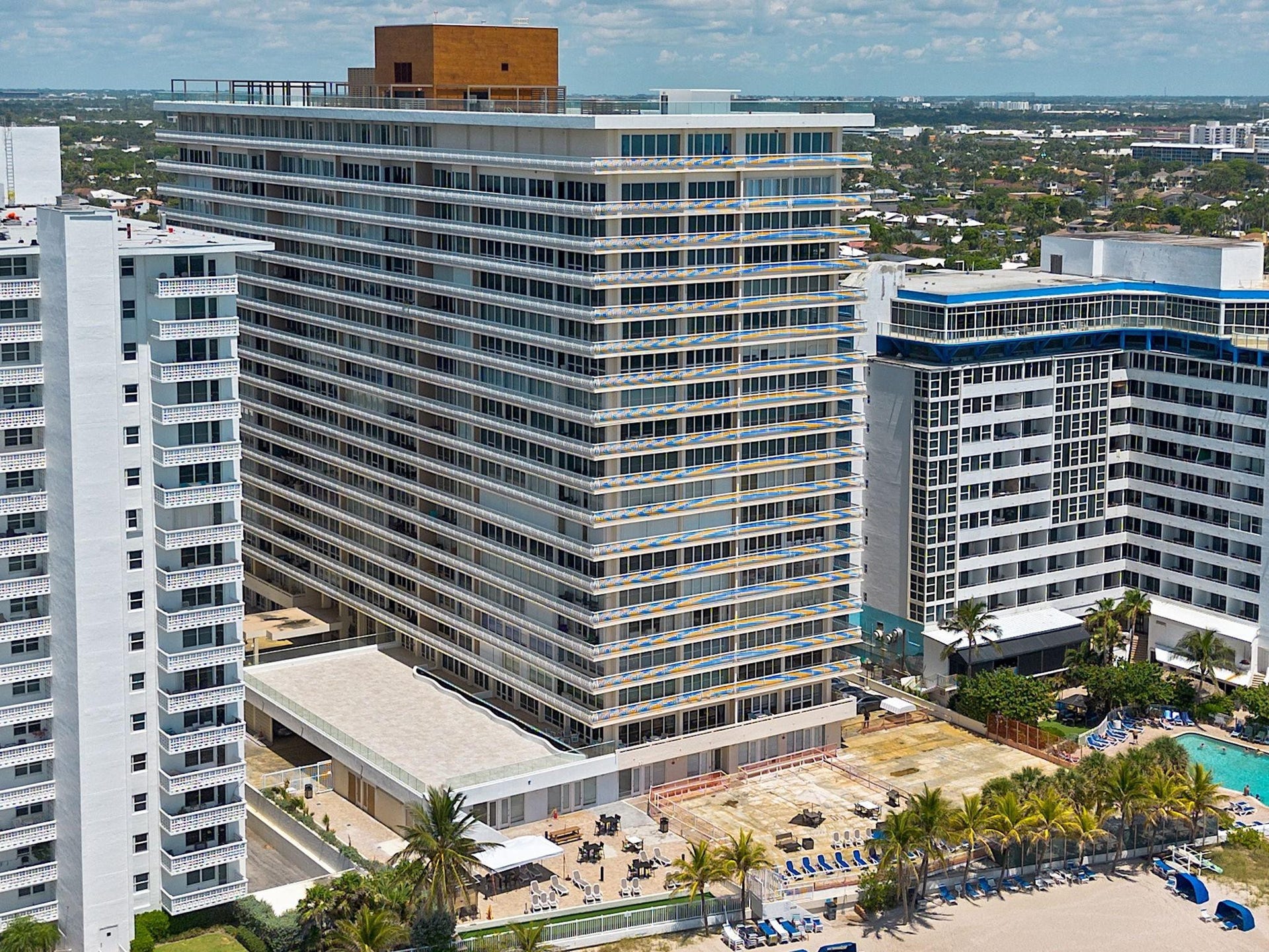 4020 Galt Ocean Drive, #802, Fort Lauderdale, FL 33308 BUY NOW!!!