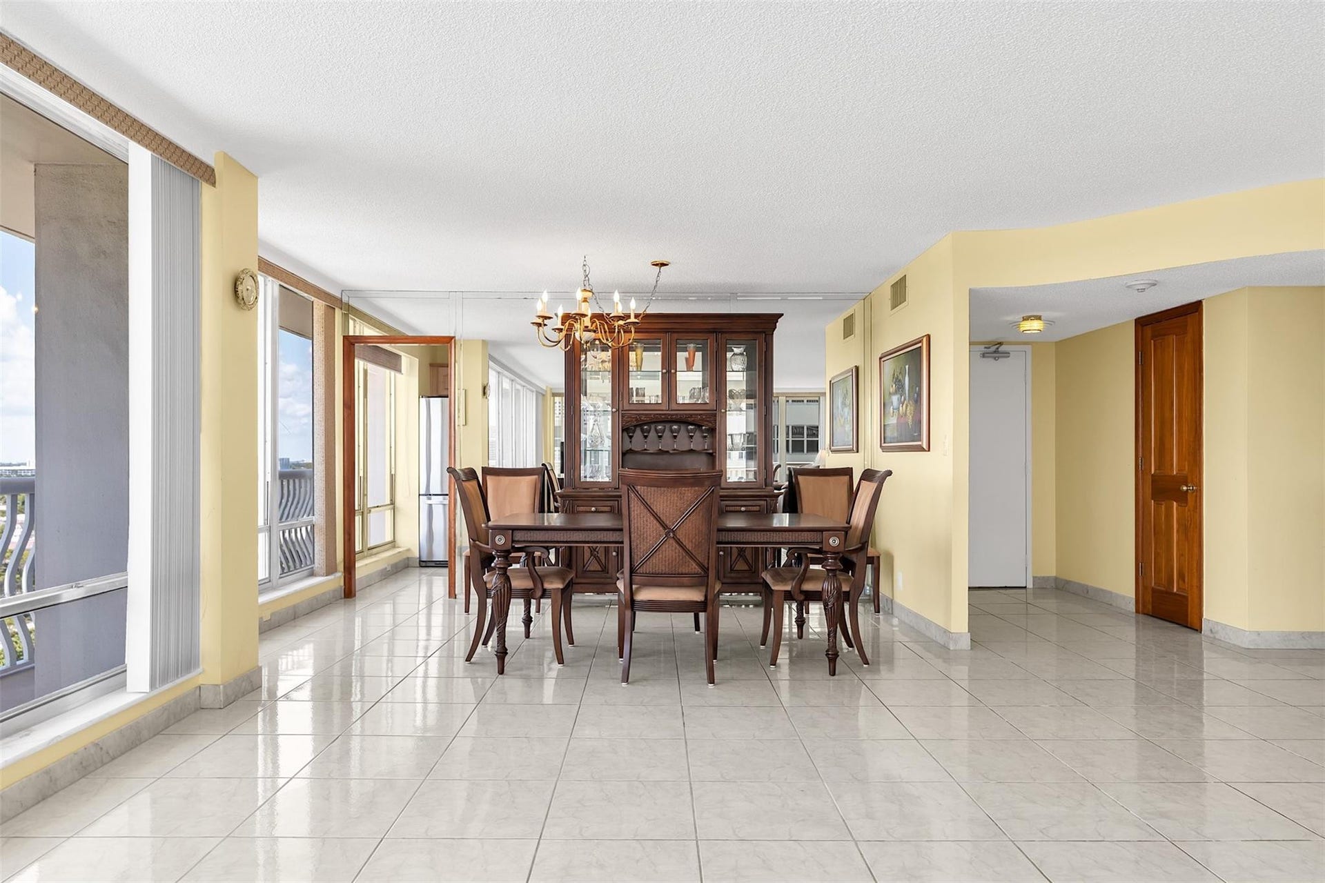 4020 Galt Ocean Drive, #802, Fort Lauderdale, FL 33308 Galley Kitchen with a View